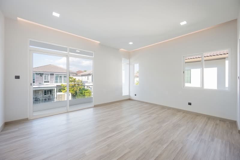 Mantana Ratchaphruek-Maha Chesadabodindranusorn Bridge, Nonthaburi, Nonthaburi 1 Road, Bang Krang, Muang Nonthaburi, Nonthaburi, 4 Bedrooms, 200 sqm, Single Detached House For Sale, by คุณ ศศิวิภา พูลทา, 500420791 - DDproperty.com