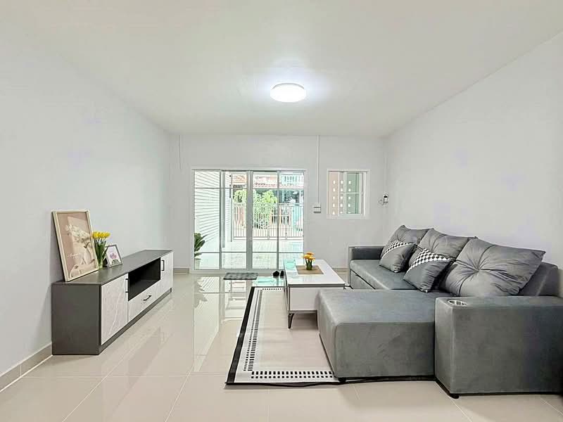 บ้านสวย 3 ห้องนอน หมู่บ้านนันทนา การ์เด้นท์ 2 ท่าอิฐ รัตนาธิเบศร์ รีโนเวทใหม่ ใกล้ MRT บางรักน้อย, Nonthaburi, รัตนาธิเบศร์, Bang Rak Noi, Muang Nonthaburi, Nonthaburi, 3 Bedrooms, 120 sqm, Townhouse For Sale, by บุษบากร (เจี๊ยบ), 500420862 - DDproperty.com