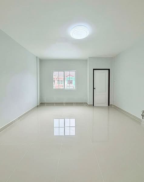 บ้านสวย 3 ห้องนอน หมู่บ้านนันทนา การ์เด้นท์ 2 ท่าอิฐ รัตนาธิเบศร์ รีโนเวทใหม่ ใกล้ MRT บางรักน้อย, นนทบุรี, รัตนาธิเบศร์, บางรักน้อย, เมืองนนทบุรี, นนทบุรี, 120 ตร.ม., ทาวน์เฮ้าส์ ขาย, โดย บุษบากร (เจี๊ยบ), 500420862 - DDproperty.com