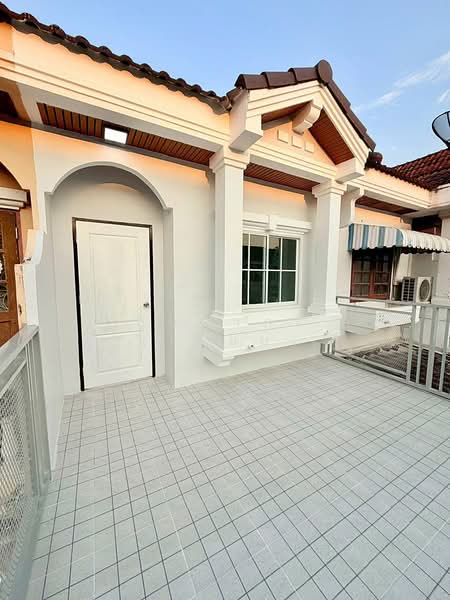 บ้านสวย 3 ห้องนอน หมู่บ้านนันทนา การ์เด้นท์ 2 ท่าอิฐ รัตนาธิเบศร์ รีโนเวทใหม่ ใกล้ MRT บางรักน้อย, Nonthaburi, รัตนาธิเบศร์, Bang Rak Noi, Muang Nonthaburi, Nonthaburi, 3 Bedrooms, 120 sqm, Townhouse For Sale, by บุษบากร (เจี๊ยบ), 500420862 - DDproperty.com