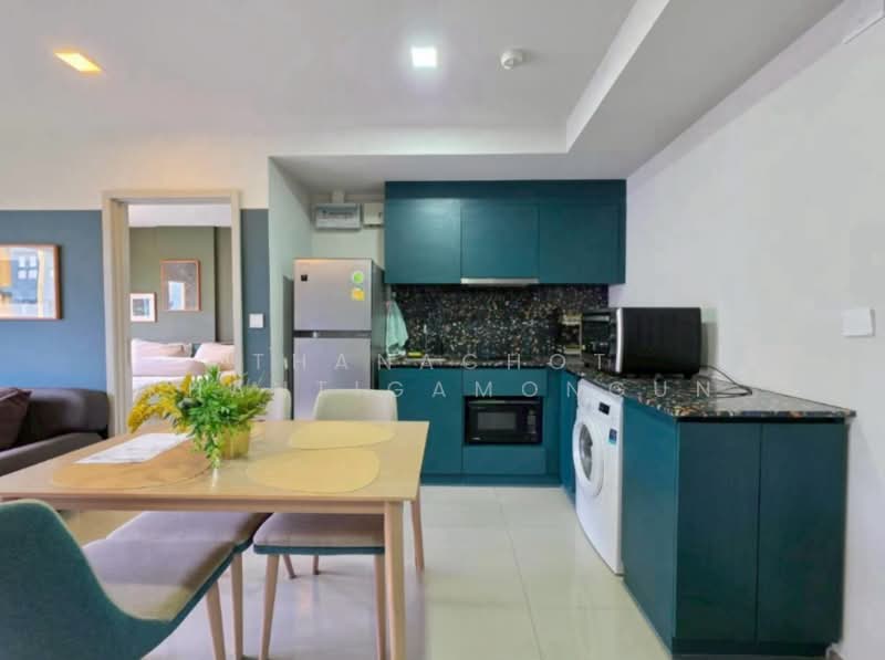 The Base Sukhumvit 50, Bangkok, Soi Roem Charoen 1, Sukhumvit 50 Road, Phra Kanong, Khlong Toei, Bangkok, 2 Bedrooms, 47 sqm, Condo For Rent, by Thanachot Khantigamongun, 500420876 - DDproperty.com