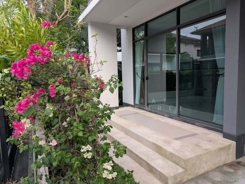 Setthasiri Krungthep Kreetha, Bangkok, Krungthep Kreetha Road, Hua Mak, Bang Kapi, Bangkok, 3 Bedrooms, 150 sqm, Single Detached House For Rent, by Thanyarat Rattanaburee, 500420891 - DDproperty.com