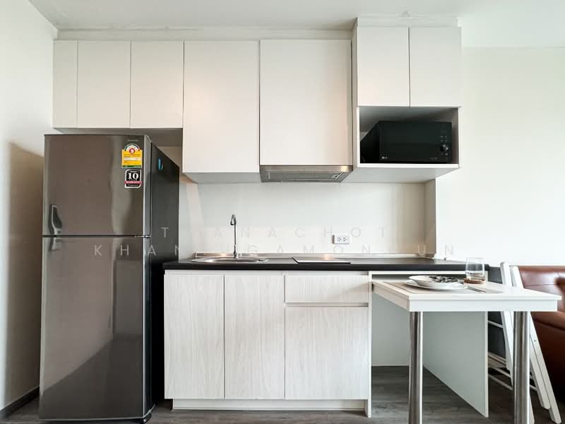 Rich Park @ Triple Station, Bangkok, 591 Srinakarin Road, Suan Luang, Bangkok, 1 Bedroom, 27 sqm, Condo For Rent, by Thanachot Khantigamongun, 500420903 - DDproperty.com