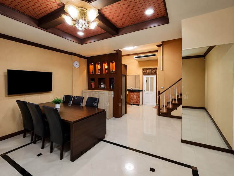 Baan Klang Muang The Royal Monaco Srinakarin-Pattanakarn : บ้านกลางเมือง เดอะรอยัล โมนาโค ศรีนครินทร์-พัฒนาการ, กรุงเทพ, ถนนพระราม 9 ซอย 43, สวนหลวง, กรุงเทพ, 200 ตร.ม., ทาวน์เฮ้าส์ ขาย, โดย (หนุ่ย) กมลลักษณ์ สัมพันธรัตน์, 500420929 - DDproperty.com