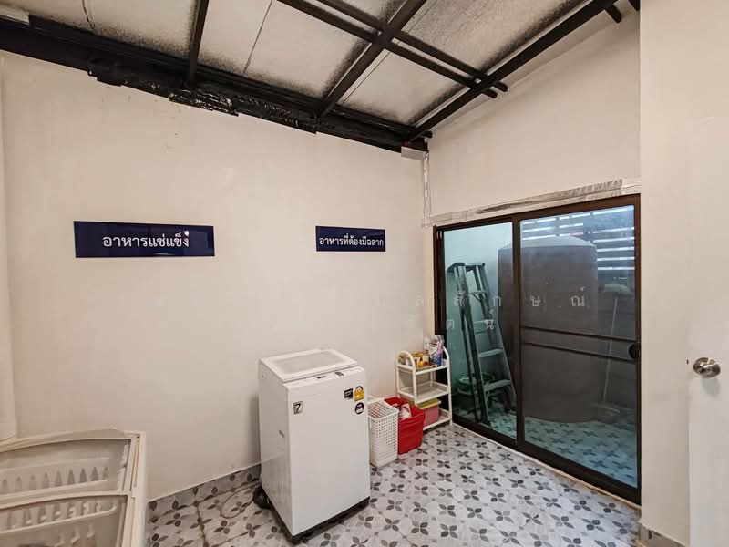 Baan Klang Muang The Royal Monaco Srinakarin-Pattanakarn, Bangkok, Rama 9 Road, Soi 43, Suan Luang, Bangkok, 3 Bedrooms, 200 sqm, Townhouse For Sale, by กมลลักษณ์ (หนุ่ย) สัมพันธรัตน์, 500420929 - DDproperty.com