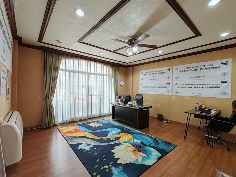 Baan Klang Muang The Royal Monaco Srinakarin-Pattanakarn : บ้านกลางเมือง เดอะรอยัล โมนาโค ศรีนครินทร์-พัฒนาการ, กรุงเทพ, ถนนพระราม 9 ซอย 43, สวนหลวง, กรุงเทพ, 200 ตร.ม., ทาวน์เฮ้าส์ ขาย, โดย (หนุ่ย) กมลลักษณ์ สัมพันธรัตน์, 500420929 - DDproperty.com