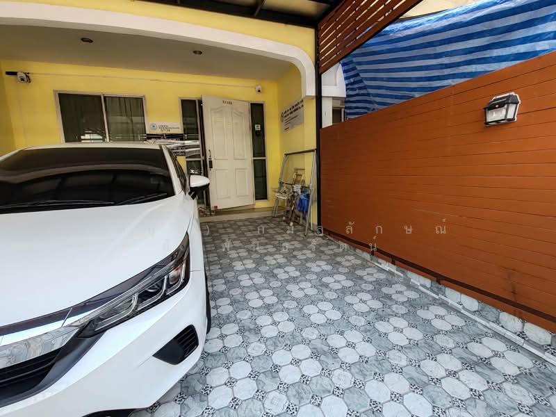 Baan Klang Muang The Royal Monaco Srinakarin-Pattanakarn, Bangkok, Rama 9 Road, Soi 43, Suan Luang, Bangkok, 3 Bedrooms, 200 sqm, Townhouse For Sale, by กมลลักษณ์ (หนุ่ย) สัมพันธรัตน์, 500420929 - DDproperty.com
