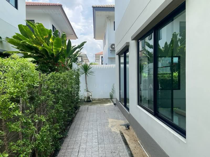 Casa Ville Ramintra Wongwaen 2, Bangkok, Along the Eastern Outer Ring Road Tha Rang, Tha Rang, Bang Khen, Bangkok, 4 Bedrooms, 398 sqm, Single Detached House For Sale, by Muuhouse real estaste, 500420930 - DDproperty.com