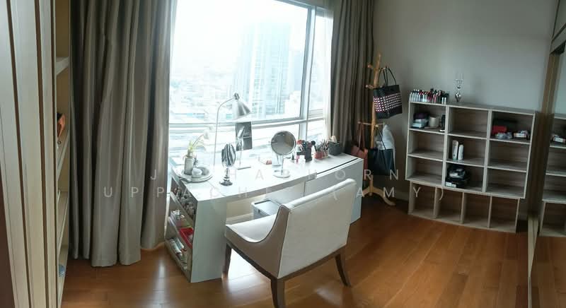 HIVE Taksin, Bangkok, 18 1 Soi, Khlong Ton Sai, Khlong San, Bangkok, 3 Bedrooms, 97 sqm, Condo For Rent, by Juthabhorn Uppachit (Amy), 500420942 - DDproperty.com