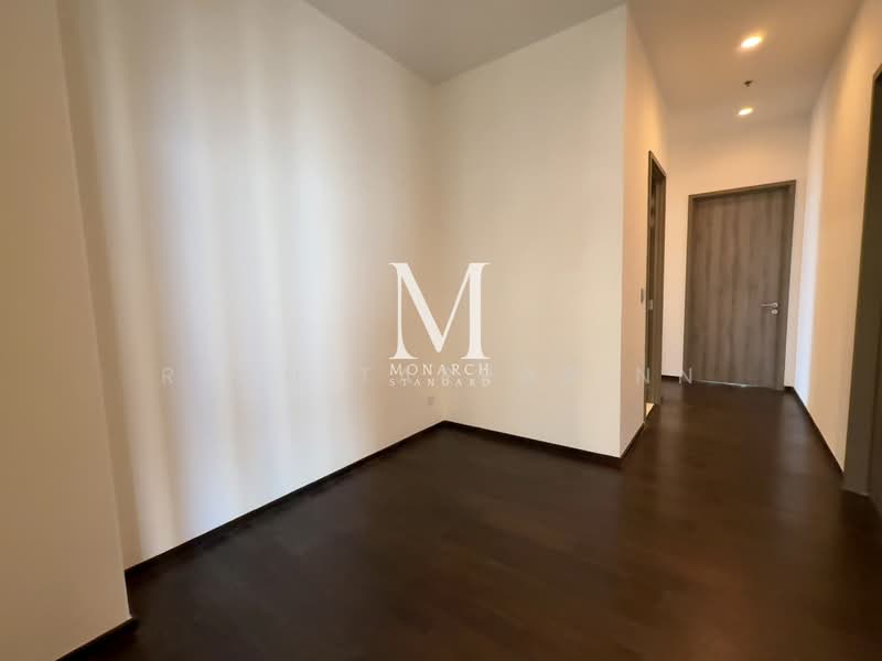 Whizdom Essence, Bangkok, 5 Piyabutr 1 Alley, Bang Chak, Phra Khanong, Bangkok, 4 Bedrooms, 202 sqm, Condo For Rent, by Ryan Tarrarinn, 500420978 - DDproperty.com