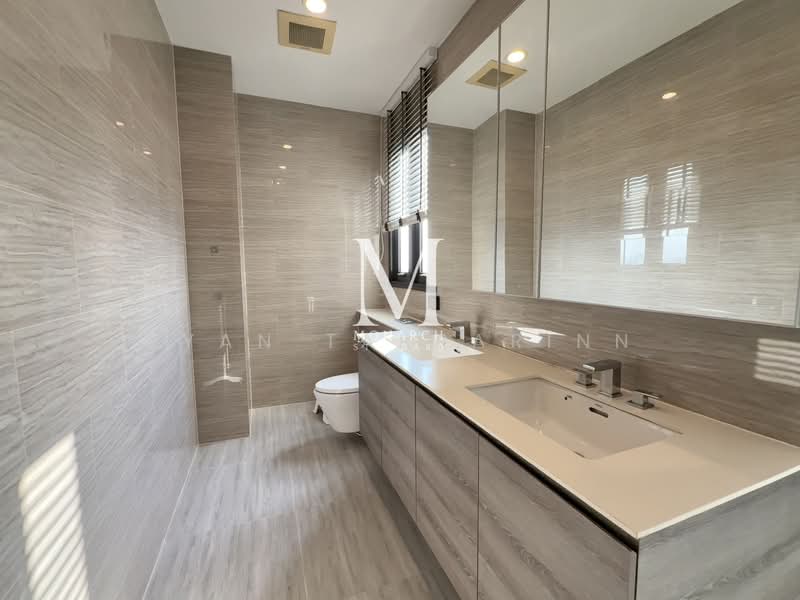 Whizdom Essence, Bangkok, 5 Piyabutr 1 Alley, Bang Chak, Phra Khanong, Bangkok, 4 Bedrooms, 202 sqm, Condo For Rent, by Ryan Tarrarinn, 500420978 - DDproperty.com