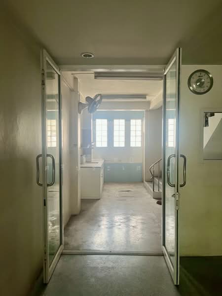 บ้านเลขที่ 525, Bangkok, Somdet Chao Phraya, Khlong San, Bangkok, , 330 sqm, Shophouse For Sale, by WISIT SRIPRASERT, 500420994 - DDproperty.com