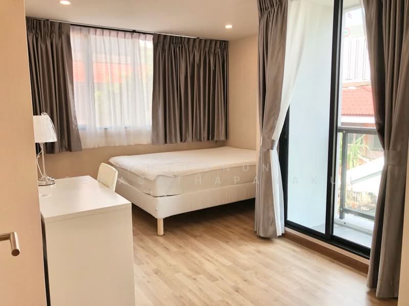 D’Rouvre Condominium : เดอ รูฟ คอนโดมิเนียม, กรุงเทพ, ซอยพหลโยธิน 2, สามเสนใน, พญาไท, กรุงเทพ, 90 ตร.ม., คอนโด ให้เช่า, โดย Nuttanun Weerasathapanakul, 500421025 - DDproperty.com