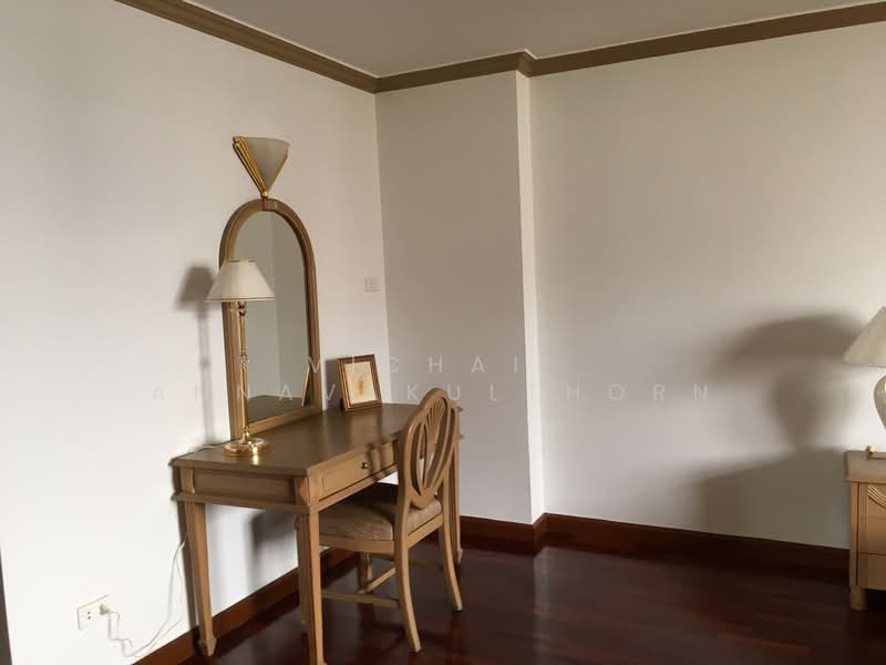 D.S. Tower 1 Sukhumvit 33, Bangkok, Soi Phrom Chit, Khlong Tan Nua, Watthana, Bangkok, 3 Bedrooms, 240 sqm, Condo For Rent, by Vichai Annavakulthorn, 500421096 - DDproperty.com