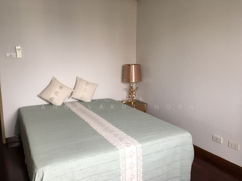 D.S. Tower 1 Sukhumvit 33, Bangkok, Soi Phrom Chit, Khlong Tan Nua, Watthana, Bangkok, 3 Bedrooms, 240 sqm, Condo For Rent, by Vichai Annavakulthorn, 500421096 - DDproperty.com