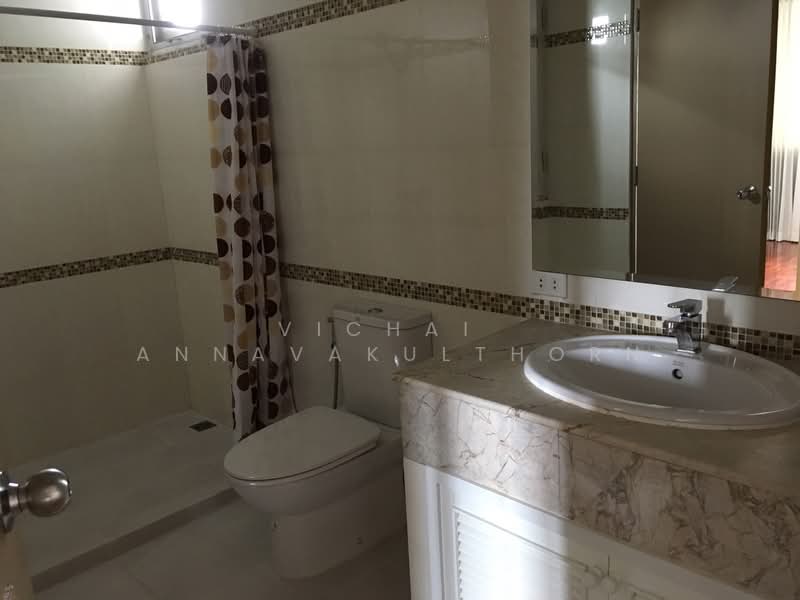 D.S. Tower 1 Sukhumvit 33, Bangkok, Soi Phrom Chit, Khlong Tan Nua, Watthana, Bangkok, 3 Bedrooms, 240 sqm, Condo For Rent, by Vichai Annavakulthorn, 500421096 - DDproperty.com
