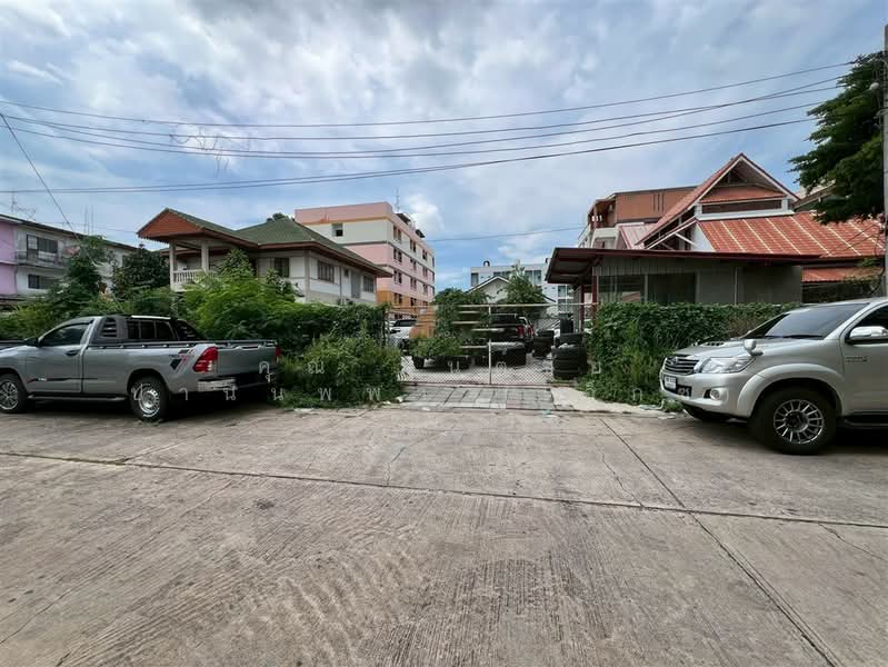 ที่ดินเปล่า 157 ตร.ว. ที่ดิน ใกล้มหาวิทยาลัยรัตนบัณฑิต(RBAC) ซอยลาดพร้าว107 แยก16, Bangkok, ถนนลาดพร้าว, Khlong Chan, Bang Kapi, Bangkok, , 628 sqm, Land For Sale, by คุณ มนต์ชัย ปานนพพา (เอ็กซ์), 500421162 - DDproperty.com