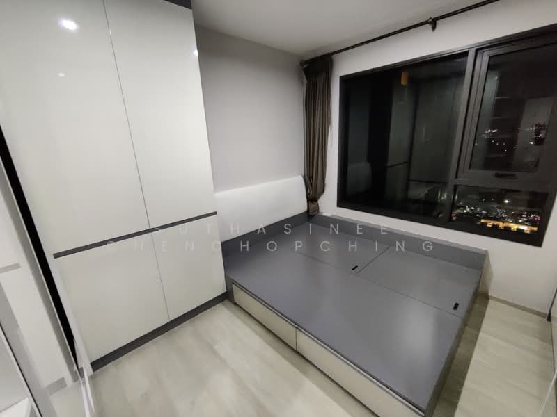 Life Pinklao, Bangkok, Boromarajonani Road, Bang Bamru, Bang Phlat, Bangkok, 1 Bedroom, 30 sqm, Condo For Sale, by Suthasinee Chenchopching, 500421173 - DDproperty.com