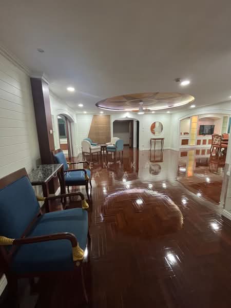Wattana Heights, Bangkok, Sukhumvit Road, Khlongtoei Nua, Watthana, Bangkok, 3 Bedrooms, 335 sqm, Condo For Sale, by Pemika Aukkaraleekul, 500421205 - DDproperty.com