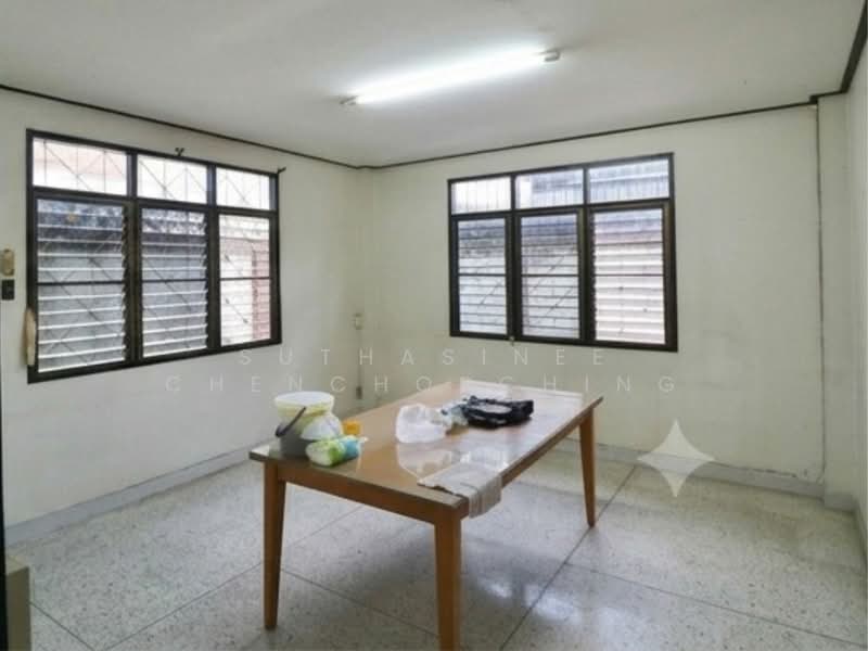 10-BR House, Bangkok, Nawamin, Bueng Kum, Bangkok, 10+ Bedrooms, 300 sqm, Single Detached House For Sale, by Suthasinee Chenchopching, 500421221 - DDproperty.com
