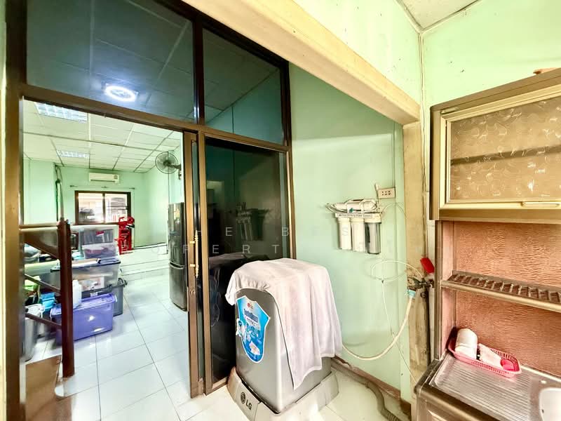 รุ่งเรืองธานี (Rungrueang Thani), Nonthaburi, Bang Phut, Pak Kret, Nonthaburi, 2 Bedrooms, 100 sqm, Townhouse For Sale, by The Best Property ปีใหม่, 500421258 - DDproperty.com