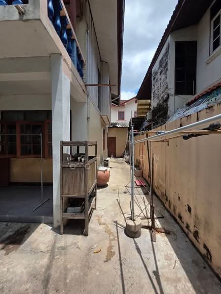 4-BR House, Bangkok, Chim Plee, Taling Chan, Bangkok, 4 Bedrooms, 250 sqm, Single Detached House For Sale, by Pichamon Boonchit, 500421325 - DDproperty.com