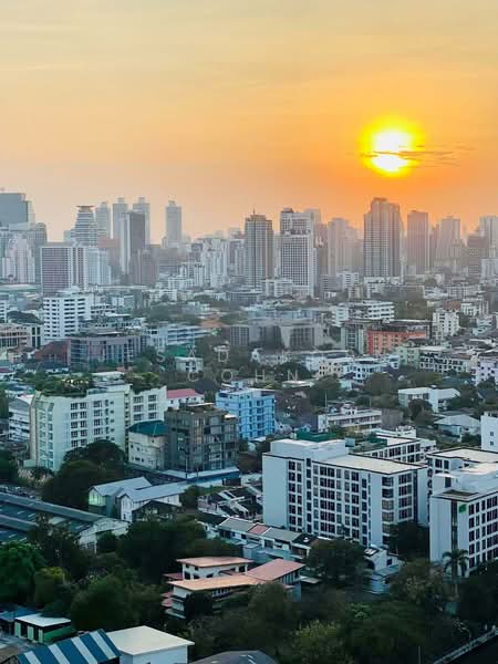 The Capital Ekamai-Thonglor, Bangkok, 2898 New Petchaburi Rd, Bang Kapi, Huai Khwang, Bangkok, 2 Bedrooms, 54 sqm, Condo For Sale, by Jesadakorn Cohn, 500421330 - DDproperty.com