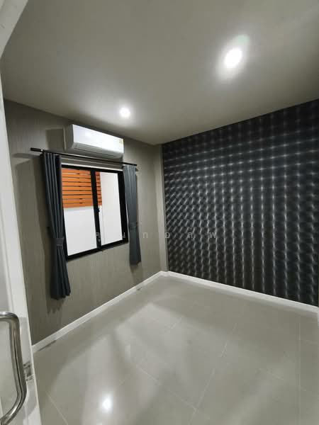 Premium Time Home Suanluang Rama 9, Bangkok, Chaloem Phrakiat Rama 9 Road, Soi 47, Nong Bon, Prawet, Bangkok, 3 Bedrooms, 118 sqm, Townhouse For Sale, by คุณกอล์ฟ, 500421398 - DDproperty.com