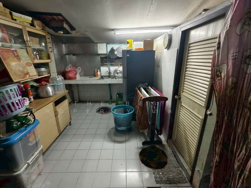 การเคหะสมุทรปราการ เทศบาลบางปู49, Samut Prakan, Tai Ban, Muang Samut Prakarn, Samut Prakan, 2 Bedrooms, 100 sqm, Townhouse For Sale, by The Best Property น้ำหวาน, 500421438 - DDproperty.com