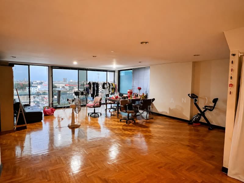 N.T. House, Bangkok, Bang Kapi, Huai Khwang, Bangkok, 2 Bedrooms, 114 sqm, Condo For Sale, by Fazwaz (Thailand) Co., Ltd., 500421451 - DDproperty.com