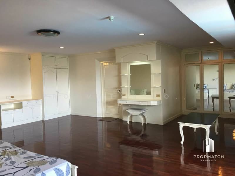 Oriental Towers, Bangkok, 25 Soi Ekkamai 12, Ekkamai Road, Khlong Tan Nua, Watthana, Bangkok, 5 Bedrooms, 452 sqm, Condo For Sale, by PROPMATCH CO., LTD., 500421455 - DDproperty.com