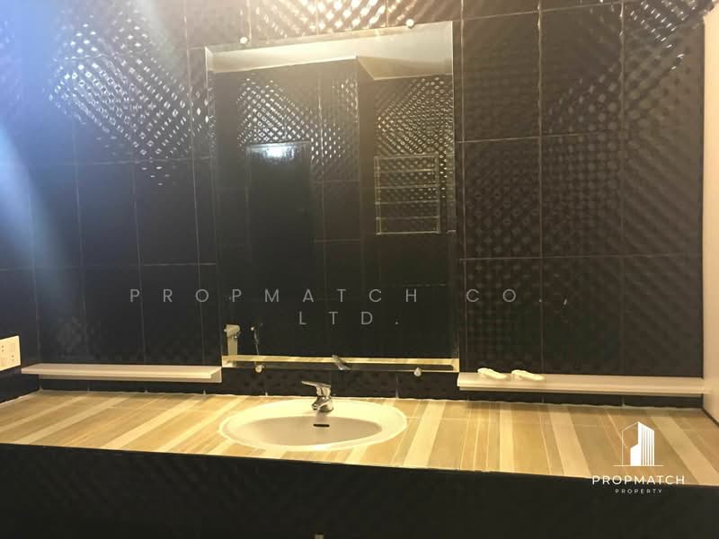 Oriental Towers, Bangkok, 25 Soi Ekkamai 12, Ekkamai Road, Khlong Tan Nua, Watthana, Bangkok, 5 Bedrooms, 452 sqm, Condo For Sale, by PROPMATCH CO., LTD., 500421455 - DDproperty.com