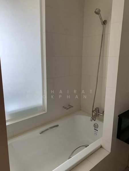IDEO Blucove Sathorn, Bangkok, 11 Soi Saraphi 3, Krungthonburi Road, Khlong Ton Sai, Khlong San, Bangkok, 1 Bedroom, 35 sqm, Condo For Rent, by Hathairat Rookphan , 500421559 - DDproperty.com