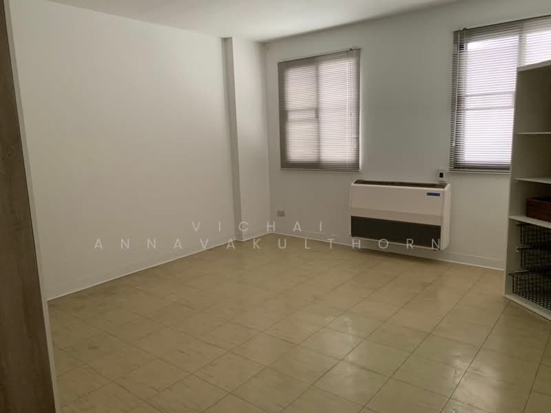 Kiarti Thanee City Mansion, Bangkok, Soi Sukhumvit 31, Khlongtoei Nua, Watthana, Bangkok, 3 Bedrooms, 195 sqm, Condo For Rent, by Vichai Annavakulthorn, 500421589 - DDproperty.com