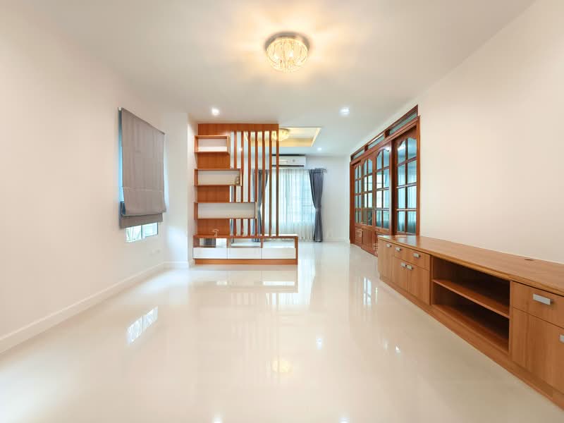 Passorn Prestige Onnut : ภัสสร เพรสทีจ อ่อนนุช, กรุงเทพ, ถนน เฉลิมพระเกียรติ ร. 9, ประเวศ, กรุงเทพ, 190 ตร.ม., บ้านเดี่ยว ขาย, โดย จิระเมศร์ วราสิทธิ์สิริ, 500421598 - DDproperty.com