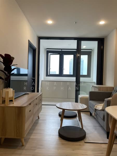 XT Huaikhwang, Bangkok, 244 Ratchadaphisek Road, Huai Khwang, Bangkok, 1 Bedroom, 35 sqm, Condo For Rent, by Hathairat Rookphan , 500421630 - DDproperty.com