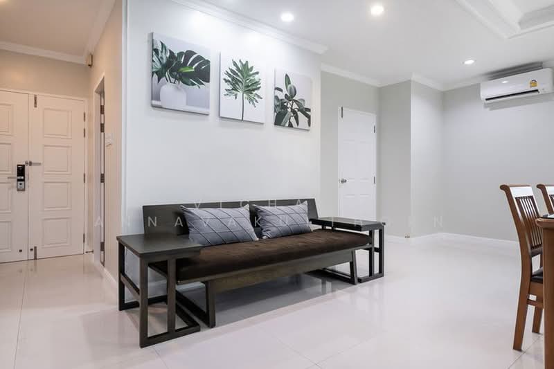 Fifty Fifth Tower, Bangkok, 84 Soi Sukhumvit 55, Sukhumvit Road, Khlong Tan Nua, Watthana, Bangkok, 3 Bedrooms, 223 sqm, Condo For Rent, by Vichai Annavakulthorn, 500421668 - DDproperty.com