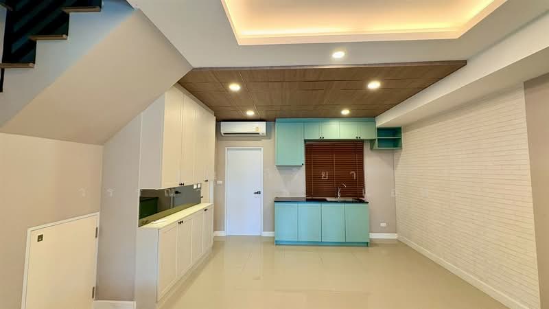 Pleno Ramintra-Chatuchot : พลีโน่ รามอินทรา-จตุโชติ, กรุงเทพ, 555 ถนนไทยรามัญ, สามวาตะวันตก, คลองสามวา, กรุงเทพ, 110 ตร.ม., ทาวน์เฮ้าส์ ขาย, โดย คุณ กิริยา วรรณารักษ์ (แอฟ), 500421671 - DDproperty.com