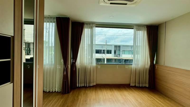 Pleno Ramintra-Chatuchot : พลีโน่ รามอินทรา-จตุโชติ, กรุงเทพ, 555 ถนนไทยรามัญ, สามวาตะวันตก, คลองสามวา, กรุงเทพ, 110 ตร.ม., ทาวน์เฮ้าส์ ขาย, โดย คุณ กิริยา วรรณารักษ์ (แอฟ), 500421671 - DDproperty.com