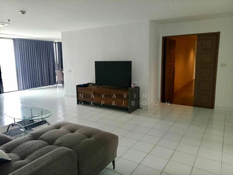The Royal Navin Tower, Bangkok, Chuea Phloeng Road, Chong Nonsi, Yan Nawa, Bangkok, 3 Bedrooms, 170 sqm, Condo For Rent, by Nakarin Sookpaiboon, 500421767 - DDproperty.com