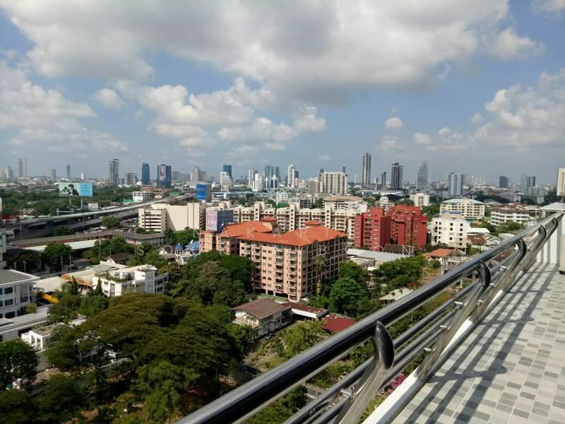 The Royal Navin Tower, Bangkok, Chuea Phloeng Road, Chong Nonsi, Yan Nawa, Bangkok, 3 Bedrooms, 170 sqm, Condo For Rent, by Nakarin Sookpaiboon, 500421767 - DDproperty.com