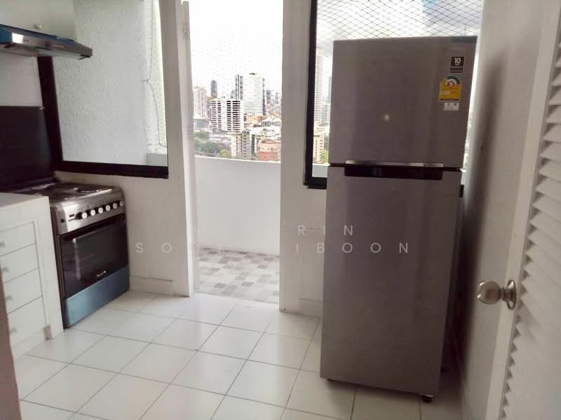 The Royal Navin Tower, Bangkok, Chuea Phloeng Road, Chong Nonsi, Yan Nawa, Bangkok, 3 Bedrooms, 170 sqm, Condo For Rent, by Nakarin Sookpaiboon, 500421767 - DDproperty.com