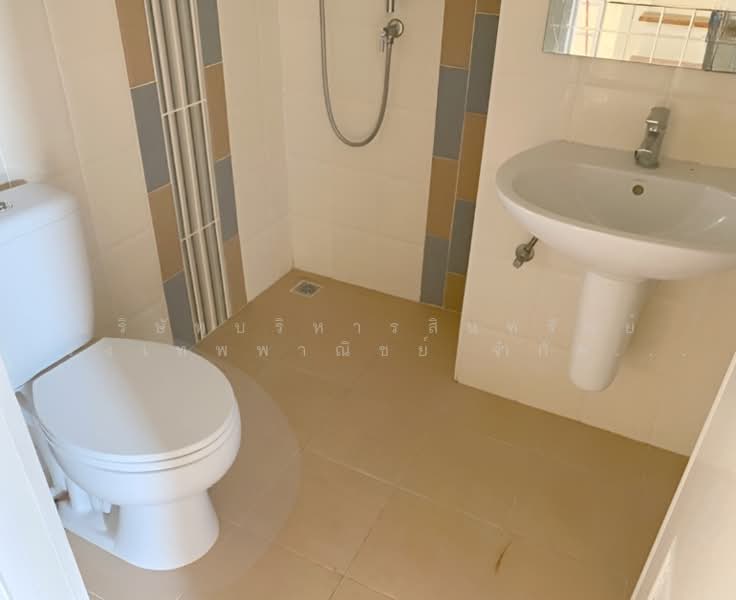 Golden Town Watcharapol-Sukhapiban 5, Bangkok, Sukhaphiban 5 Road, O-Ngoen, Sai Mai, Bangkok, 4 Bedrooms, 131 sqm, Townhouse For Sale, by Bangkok Commercial Asset Management Com, 500421877 - DDproperty.com