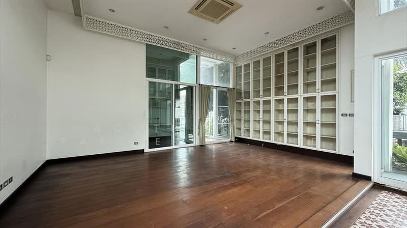 For Sales House, 4 brs.Samsen–Ratchawithi Rd.Near Saint Gabriel’s & Saint Francis Xavier School, Bangkok, สามเสน, Wachira Payaban, Dusit, Bangkok, 4 Bedrooms, 500 sqm, Single Detached House For Sale, by Acute Realty Partner Co.,Ltd., 500421882 - DDproperty.com