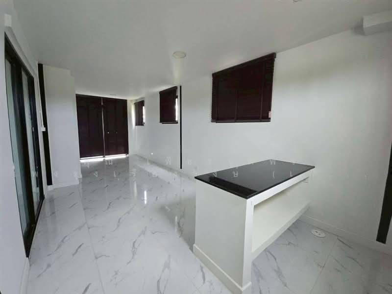 เอ็นซี ออนกรีน ปาล์ม พาร์ค 1 (Nc on Green Palm Park ), Pathum Thani, ถนนลำลูกกา, Lat Sawai, Lam Luk Ka, Pathum Thani, 3 Bedrooms, 160 sqm, Semi-Detached House (Twin House) For Sale, by คุณ เพ็ชรจุตพร เพ่งรุ่งเรืองวงษ์ (เพ็ชร), 500421912 - DDproperty.com