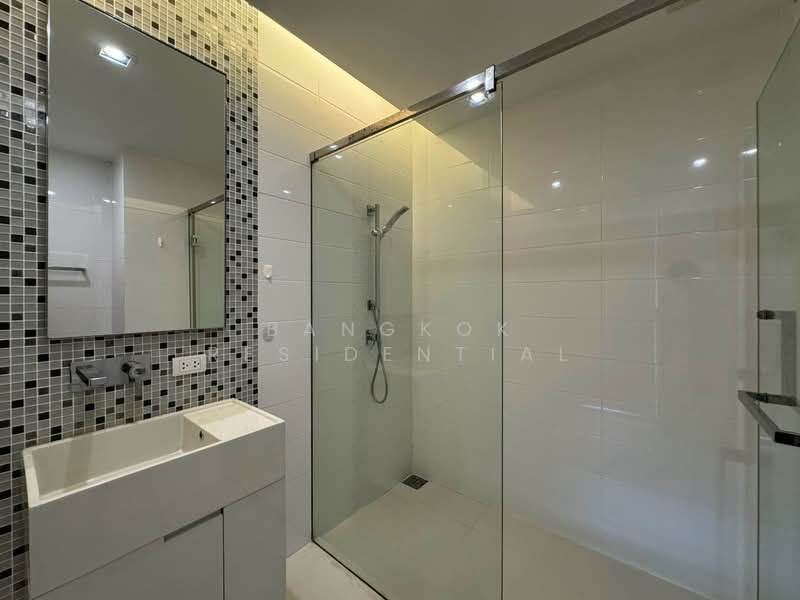 The Room Sukhumvit 21 : เดอะ รูม สุขุมวิท 21, กรุงเทพ, ถนน อโศกมนตรี, คลองเตยเหนือ, วัฒนา, กรุงเทพ, 139 ตร.ม., คอนโด ขาย, โดย Bangkok Residential, 500421919 - DDproperty.com