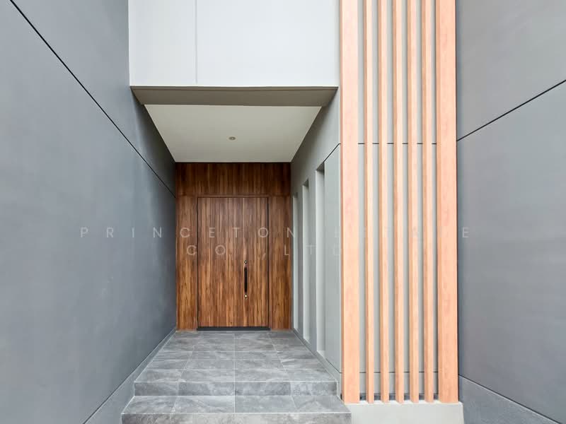 Lake Legend Bangna-Suvarnabhumi, Samut Prakan, Soi King Kaew 37, Rachathewa, Bang Plee, Samut Prakan, 4 Bedrooms, 489 sqm, Single Detached House For Sale, by Princeton Estate Co.,Ltd., 500421928 - DDproperty.com