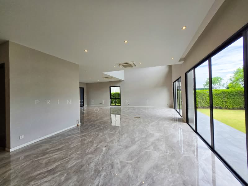 Lake Legend Bangna-Suvarnabhumi, Samut Prakan, Soi King Kaew 37, Rachathewa, Bang Plee, Samut Prakan, 4 Bedrooms, 489 sqm, Single Detached House For Sale, by Princeton Estate Co.,Ltd., 500421928 - DDproperty.com
