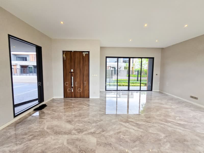 Lake Legend Bangna-Suvarnabhumi, Samut Prakan, Soi King Kaew 37, Rachathewa, Bang Plee, Samut Prakan, 4 Bedrooms, 489 sqm, Single Detached House For Sale, by Princeton Estate Co.,Ltd., 500421928 - DDproperty.com