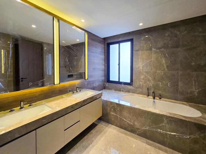 Lake Legend Bangna-Suvarnabhumi, Samut Prakan, Soi King Kaew 37, Rachathewa, Bang Plee, Samut Prakan, 4 Bedrooms, 489 sqm, Single Detached House For Sale, by Princeton Estate Co.,Ltd., 500421928 - DDproperty.com